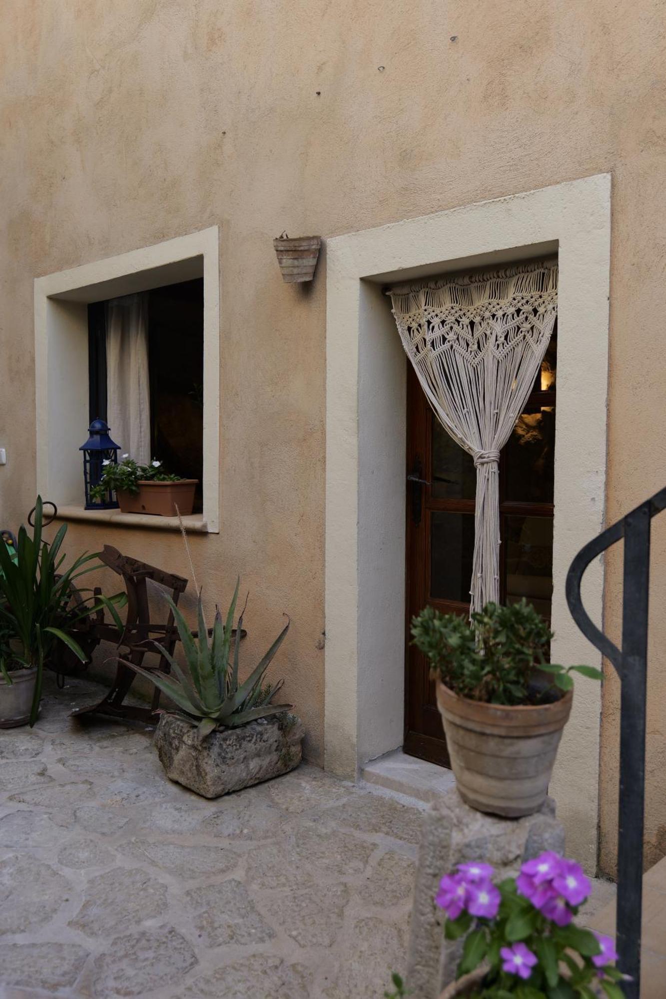 הוילה סינאו Townhouse Sa Casa מראה חיצוני תמונה